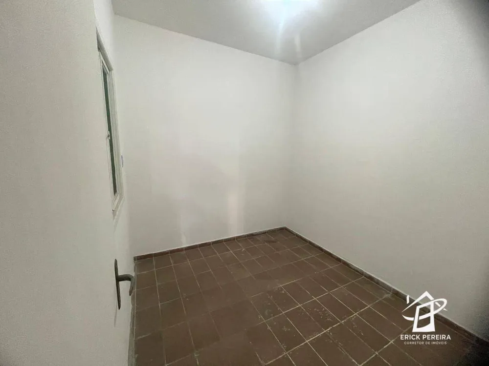 Casa, 3 quartos, 194 m² - Foto 1