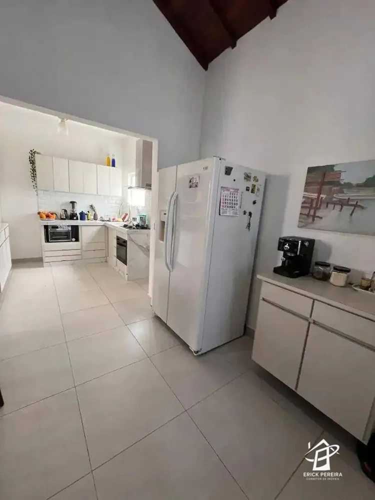 Casa, 4 quartos, 203 m² - Foto 2