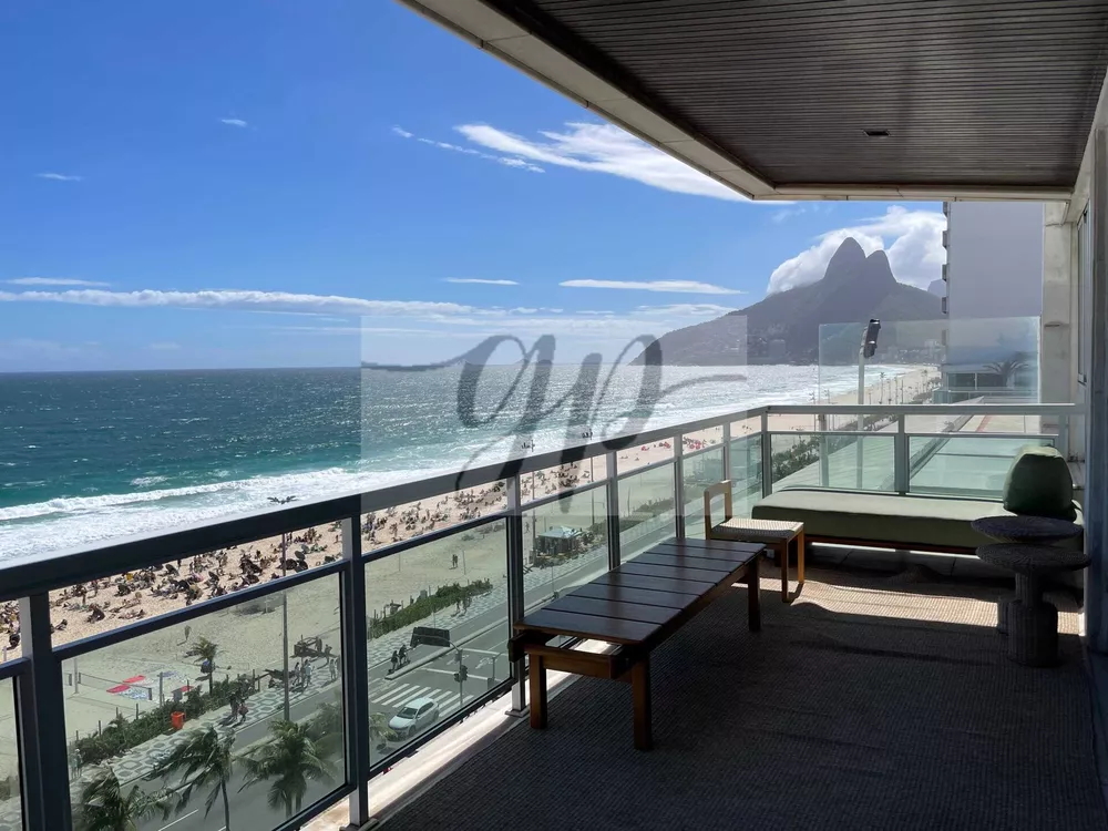 Apartamento, 3 quartos, 250 m² - Foto 2