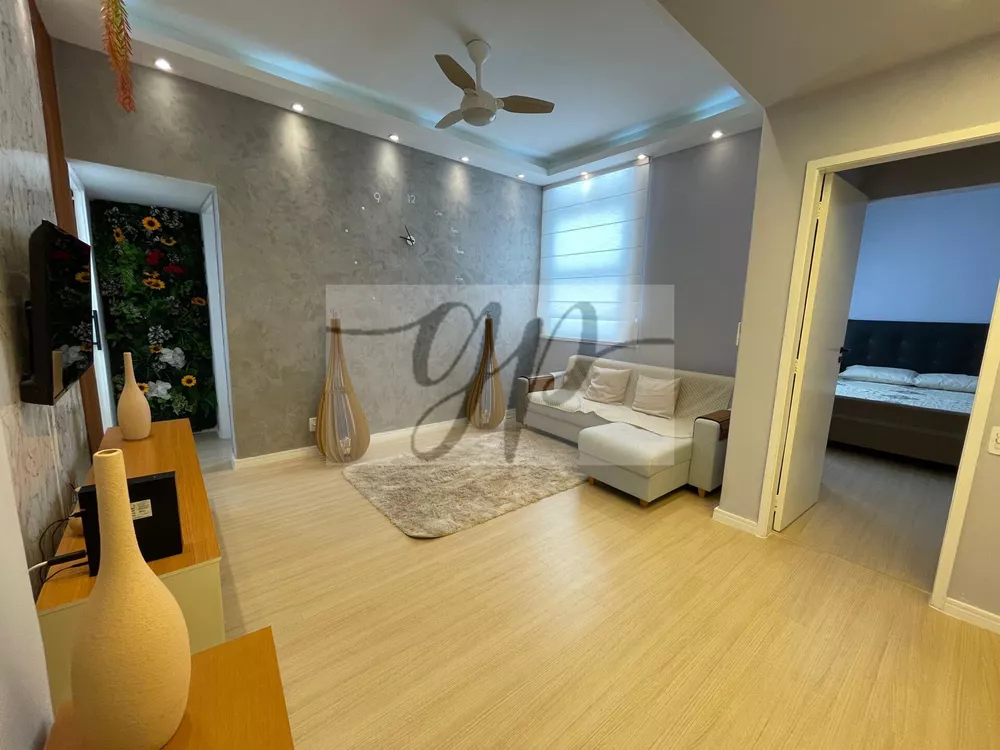 Apartamento à venda com 2 quartos, 70m² - Foto 3