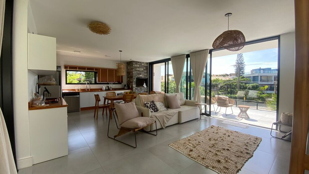 Casa à venda com 4 quartos, 187m² - Foto 1