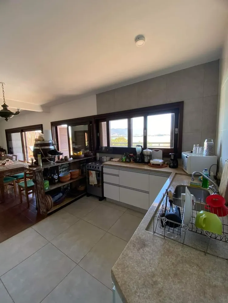 Casa, 3 quartos, 235 m² - Foto 8