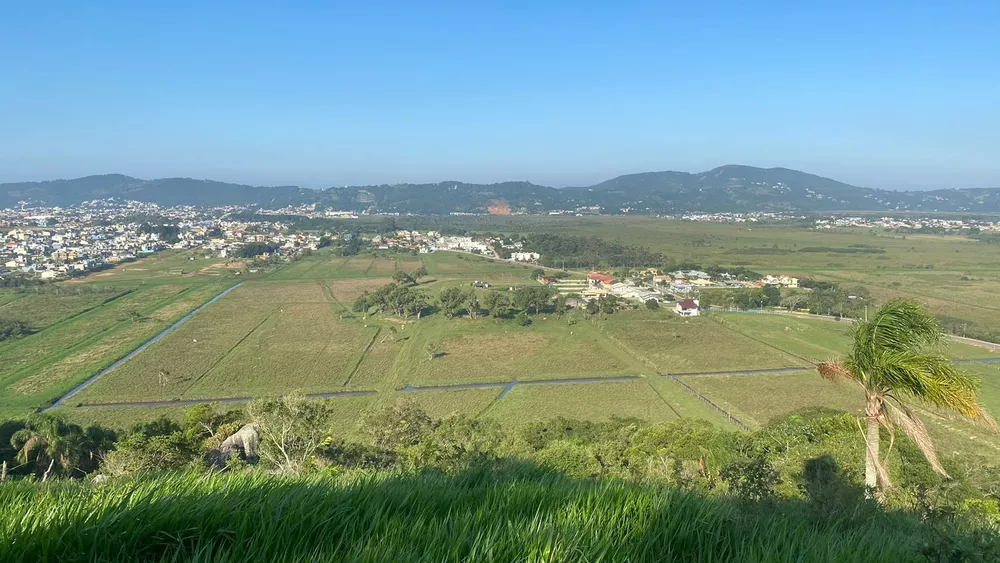 Terreno à venda, 61000m² - Foto 1