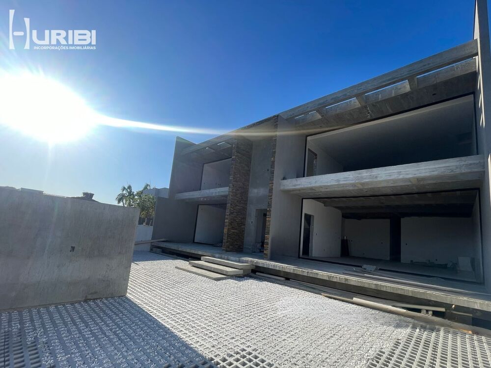 Apartamento, 3 quartos, 180 m² - Foto 1