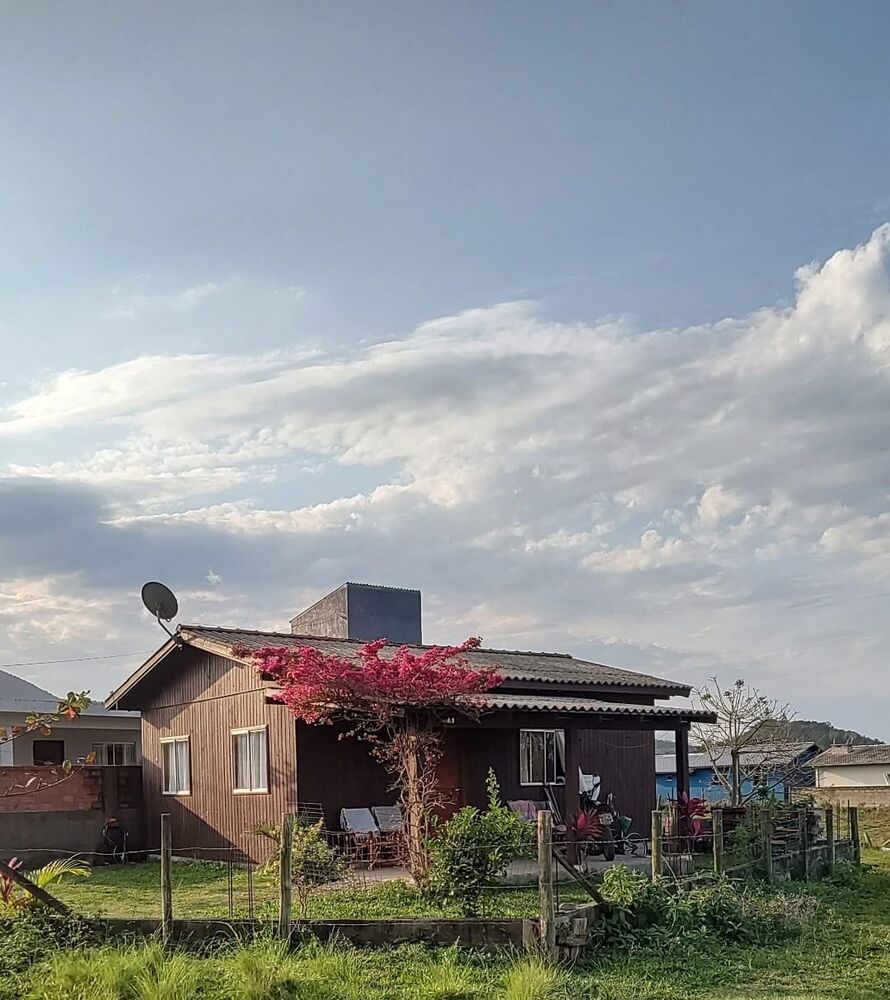 Casa, 2 quartos, 66 m² - Foto 1