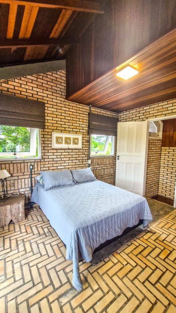 Casa à venda com 3 quartos, 192m² - Foto 2