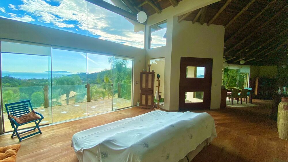 Casa à venda com 3 quartos, 350m² - Foto 2