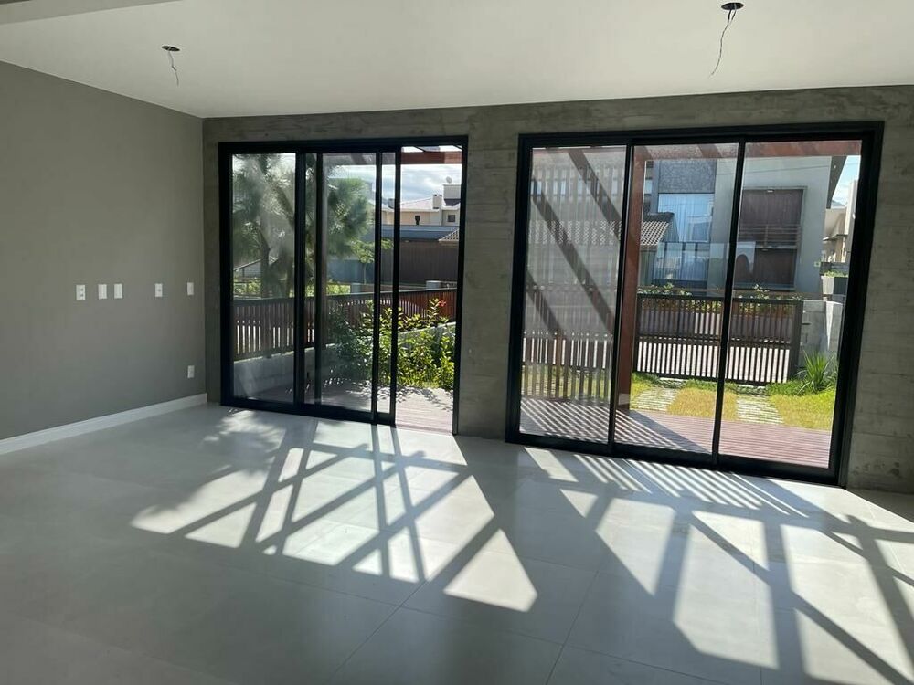 Casa, 4 quartos, 135 m² - Foto 2