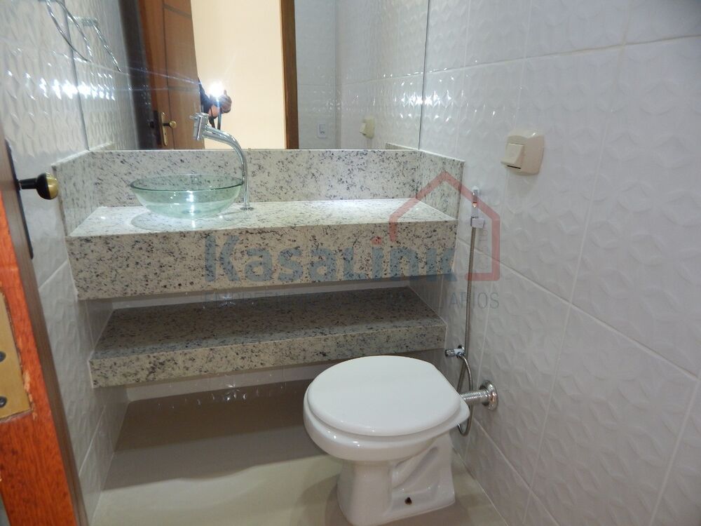 Casa à venda com 4 quartos, 330m² - Foto 11