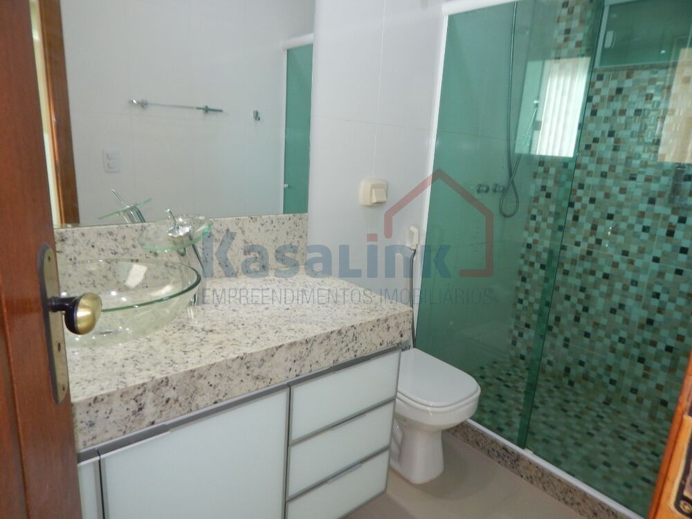 Casa à venda com 4 quartos, 330m² - Foto 20