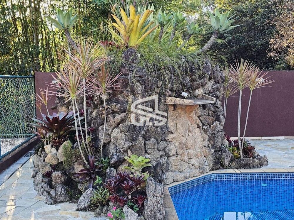 Casa à venda com 5 quartos, 420m² - Foto 3