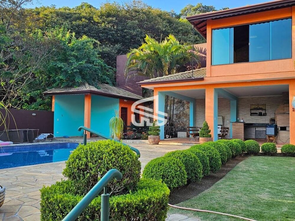 Casa à venda com 5 quartos, 420m² - Foto 1