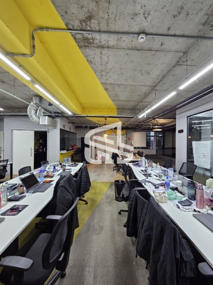 Sala-Conjunto, 211 m² - Foto 1