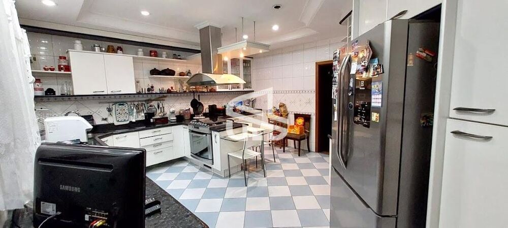 Sobrado à venda com 4 quartos, 400m² - Foto 19
