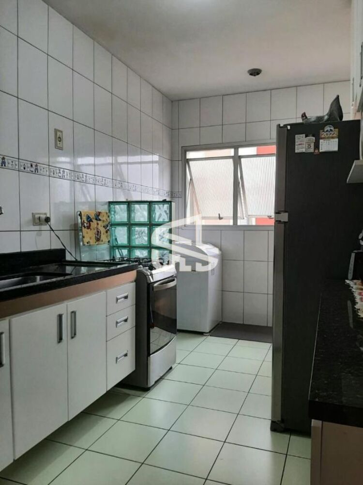 Apartamento à venda com 2 quartos, 70m² - Foto 16