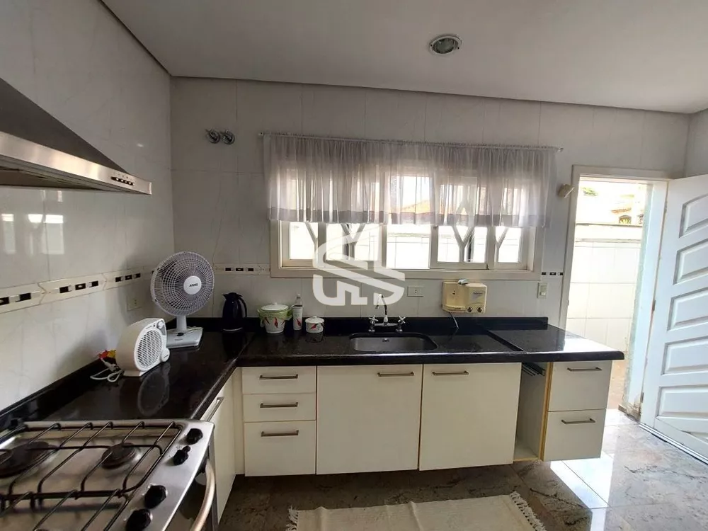 Casa à venda e aluguel com 2 quartos, 120m² - Foto 3