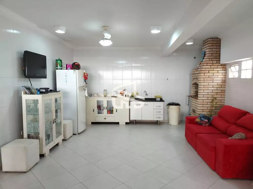 Casa à venda e aluguel com 2 quartos, 120m² - Foto 1