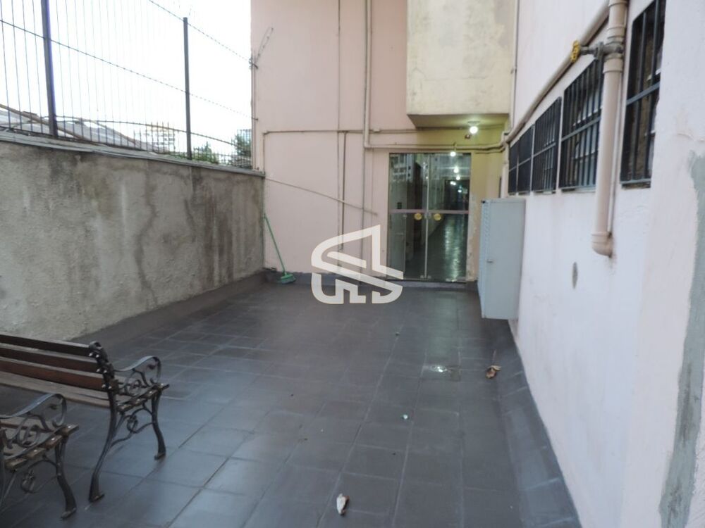 Apartamento à venda com 3 quartos, 121m² - Foto 9