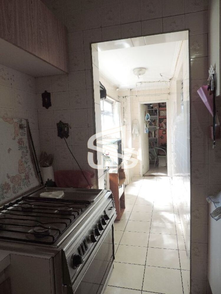 Apartamento à venda com 3 quartos, 121m² - Foto 32