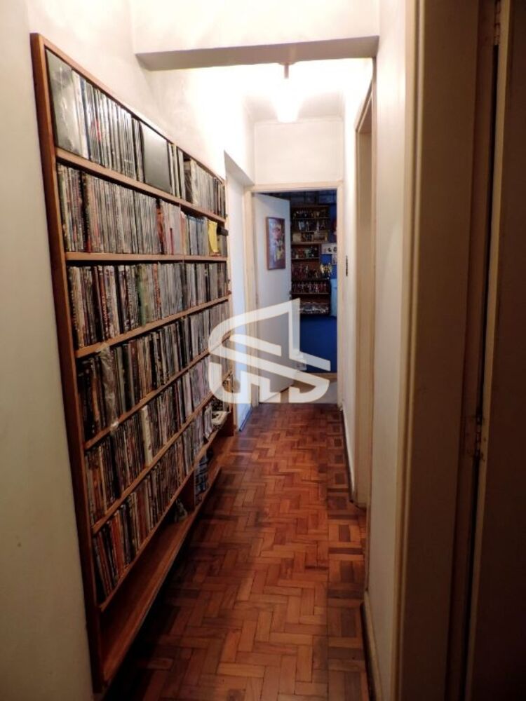 Apartamento à venda com 3 quartos, 121m² - Foto 19