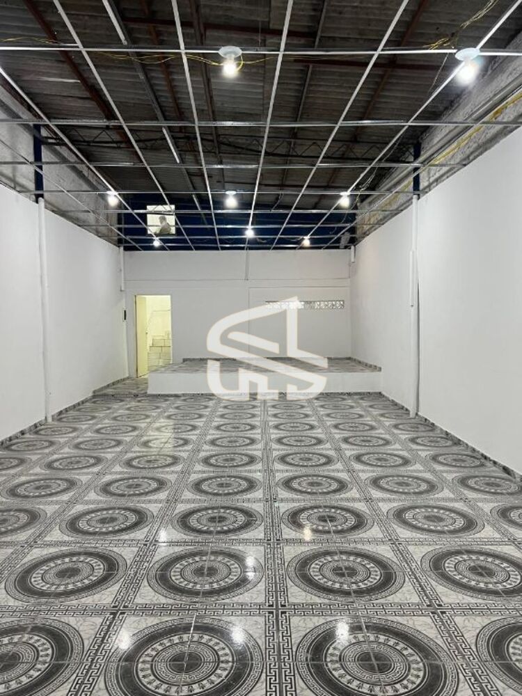 Loja-Salão para alugar, 145m² - Foto 2