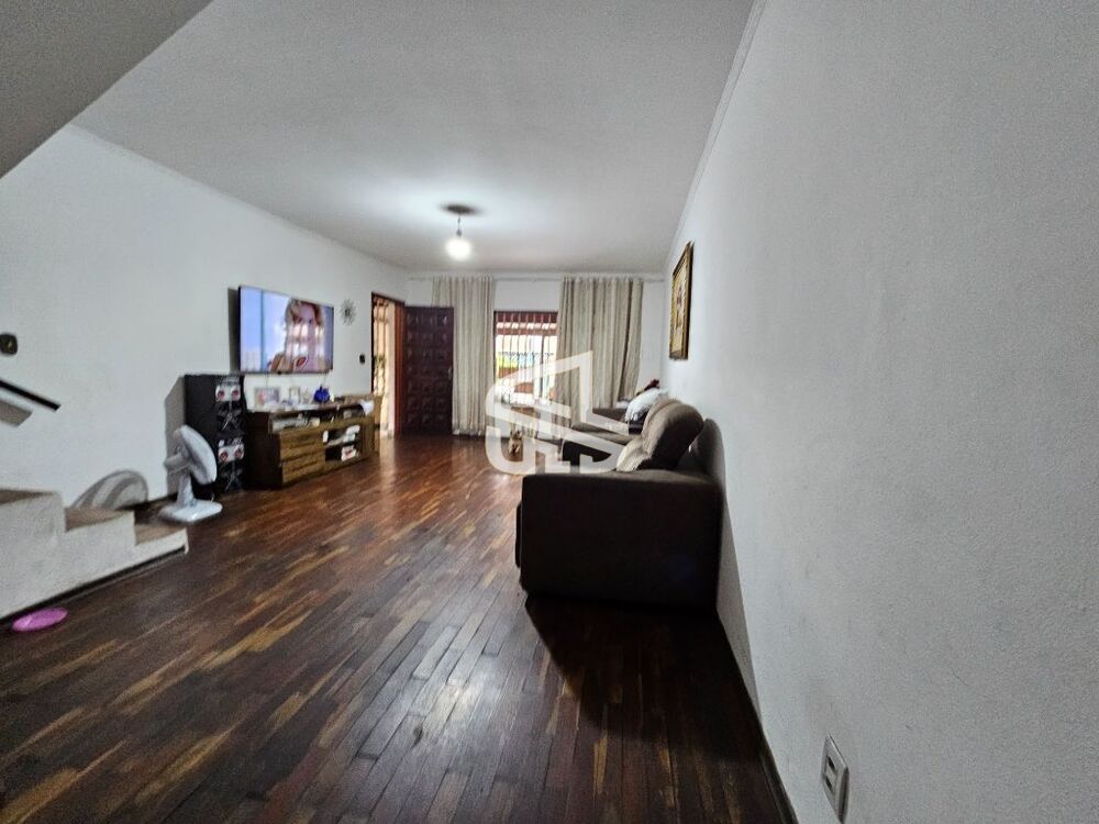 Sobrado à venda com 3 quartos, 148m² - Foto 1