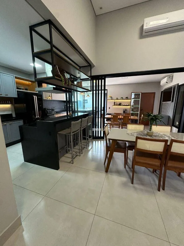 Casa, 3 quartos, 187 m² - Foto 4