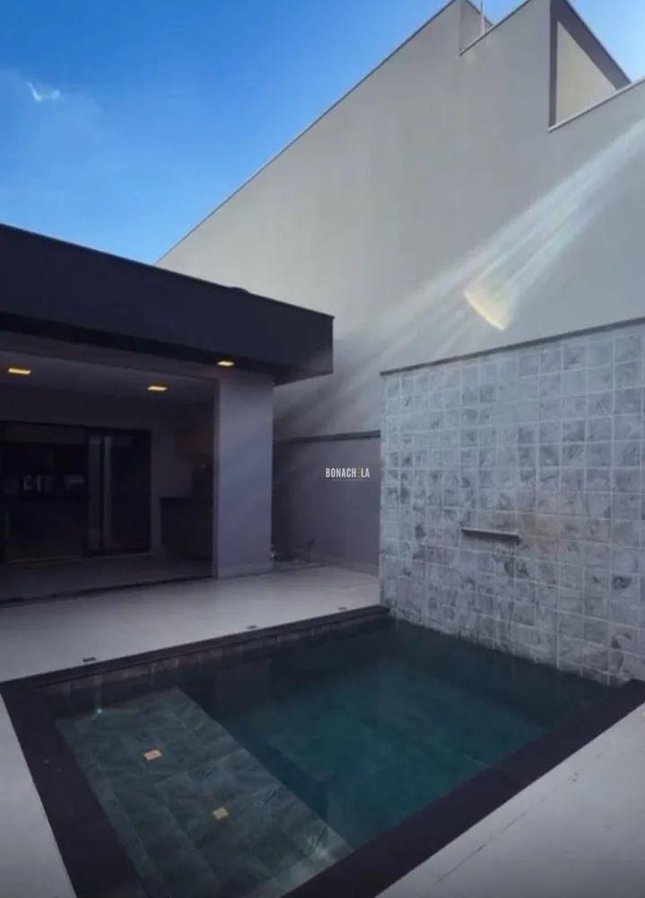Casa, 3 quartos, 210 m² - Foto 1