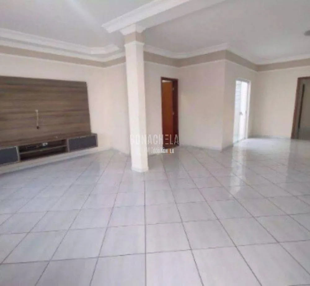 Casa, 3 quartos, 180 m² - Foto 1