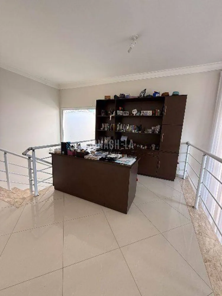 Casa, 4 quartos, 265 m² - Foto 3