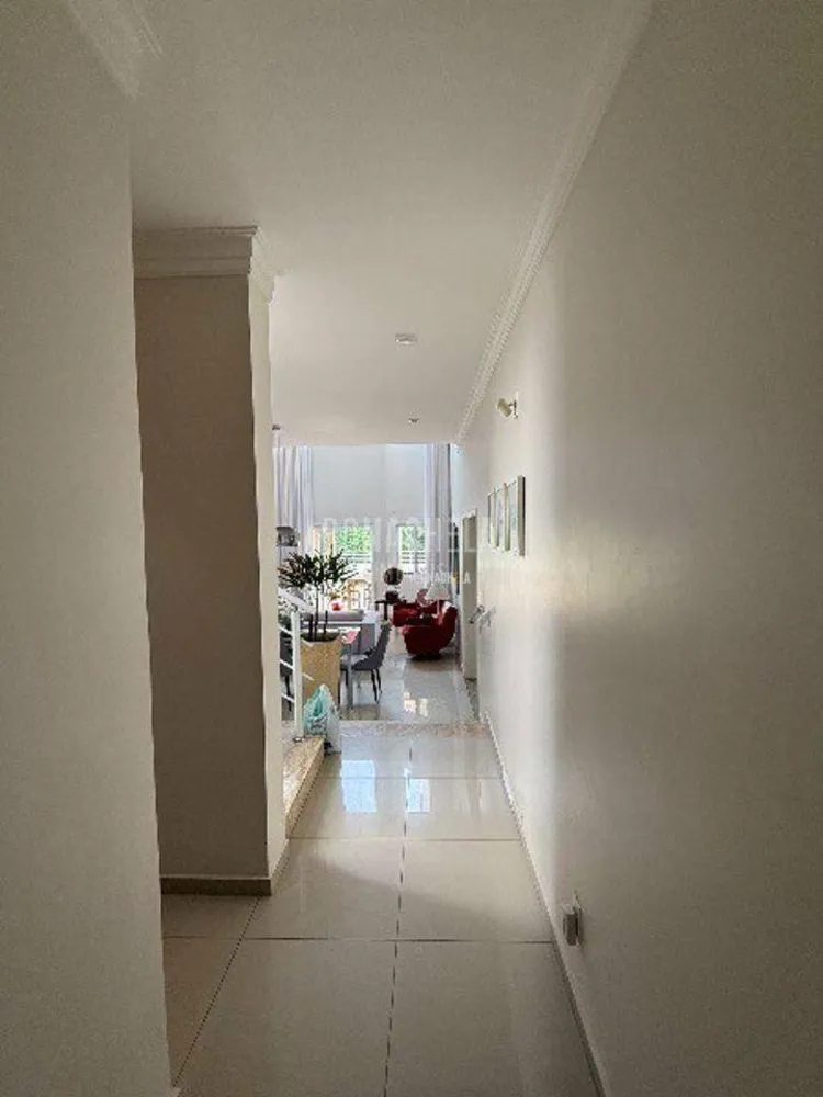 Casa, 4 quartos, 265 m² - Foto 5