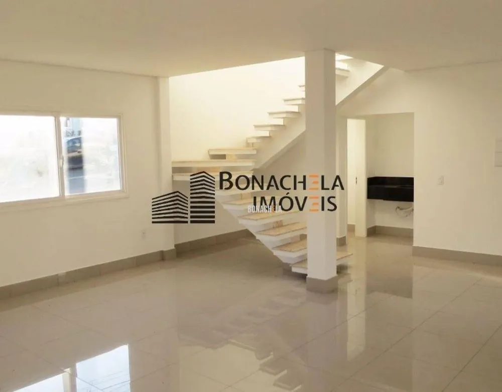 Casa, 4 quartos, 310 m² - Foto 1