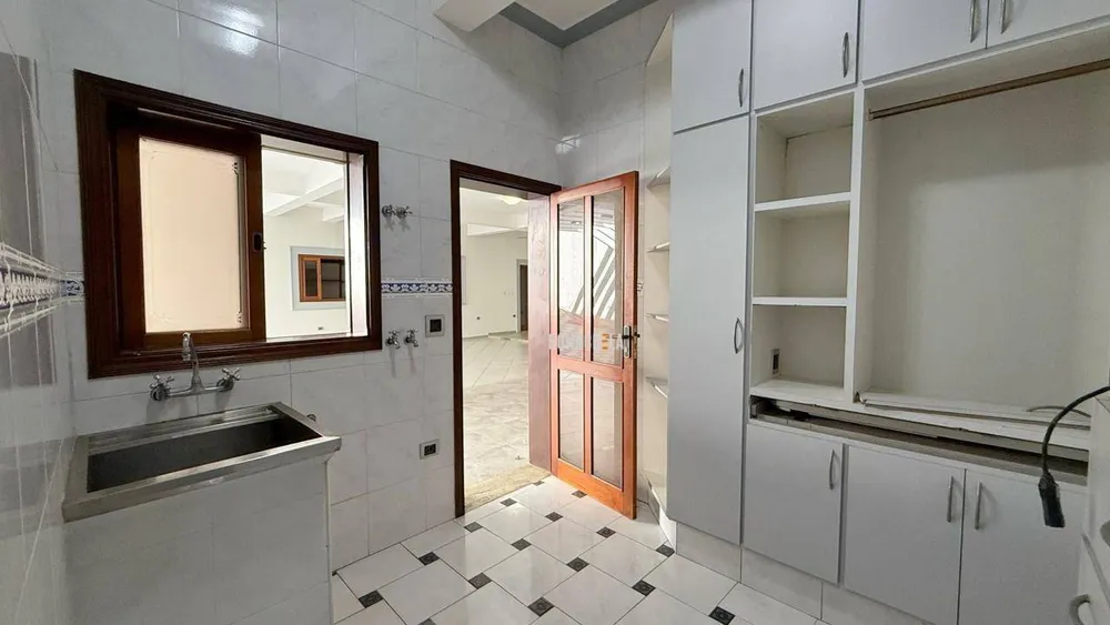 Sobrado, 5 quartos, 368 m² - Foto 2