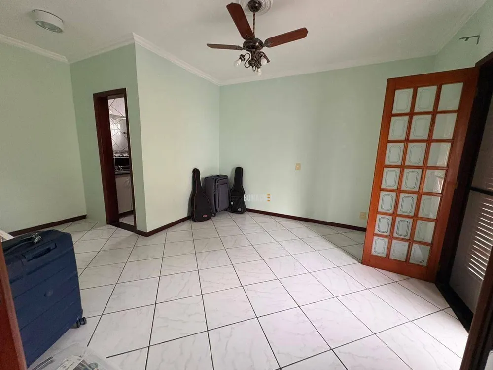 Casa, 3 quartos, 243 m² - Foto 5