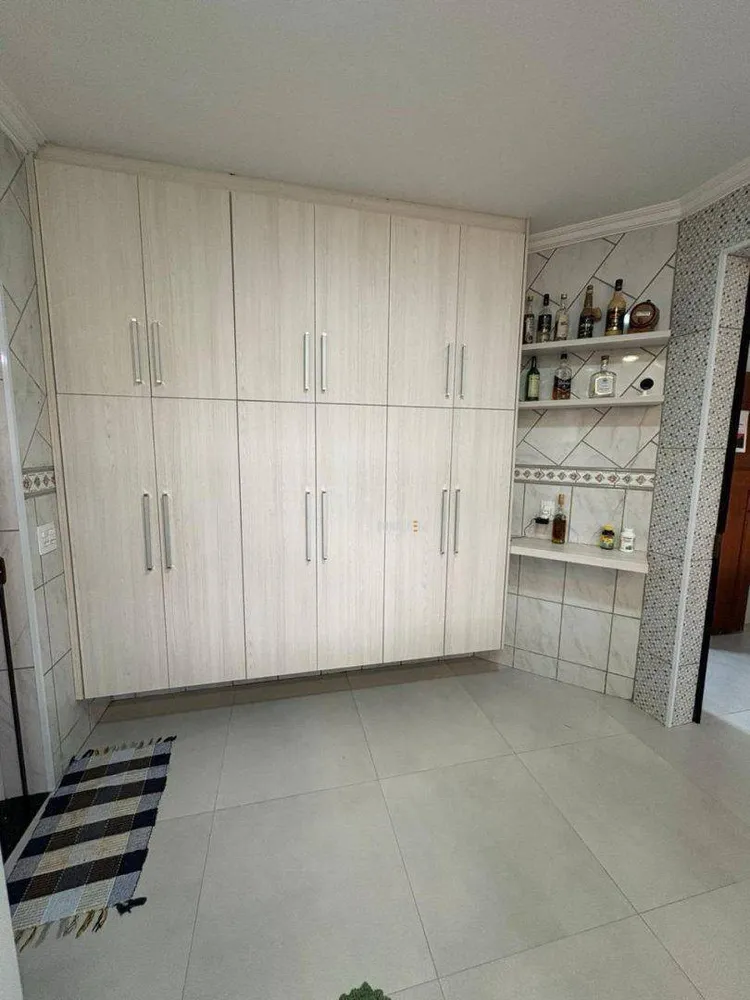 Casa, 3 quartos, 243 m² - Foto 3