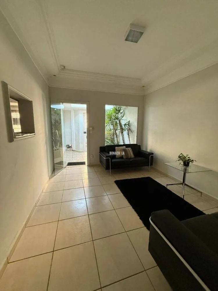 Casa, 1 quarto, 172 m² - Foto 1