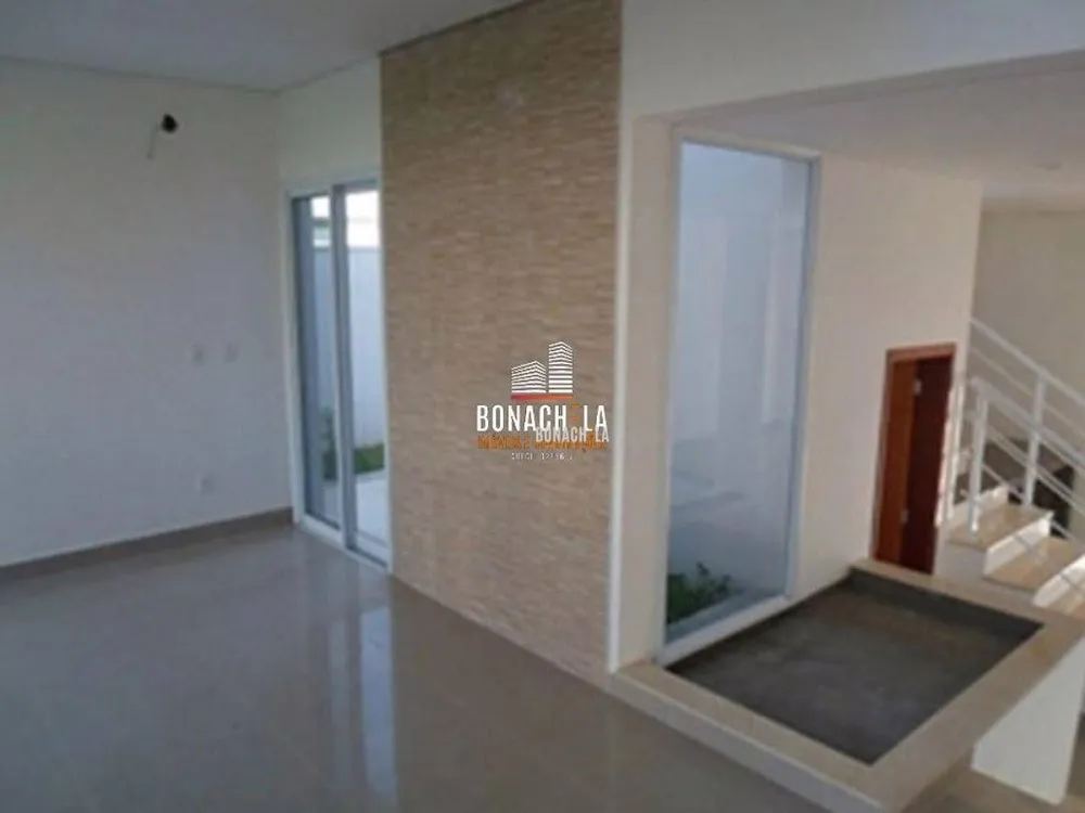 Casa, 3 quartos, 302 m² - Foto 3