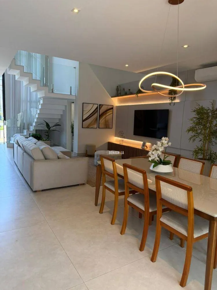 Sobrado, 3 quartos, 274 m² - Foto 2