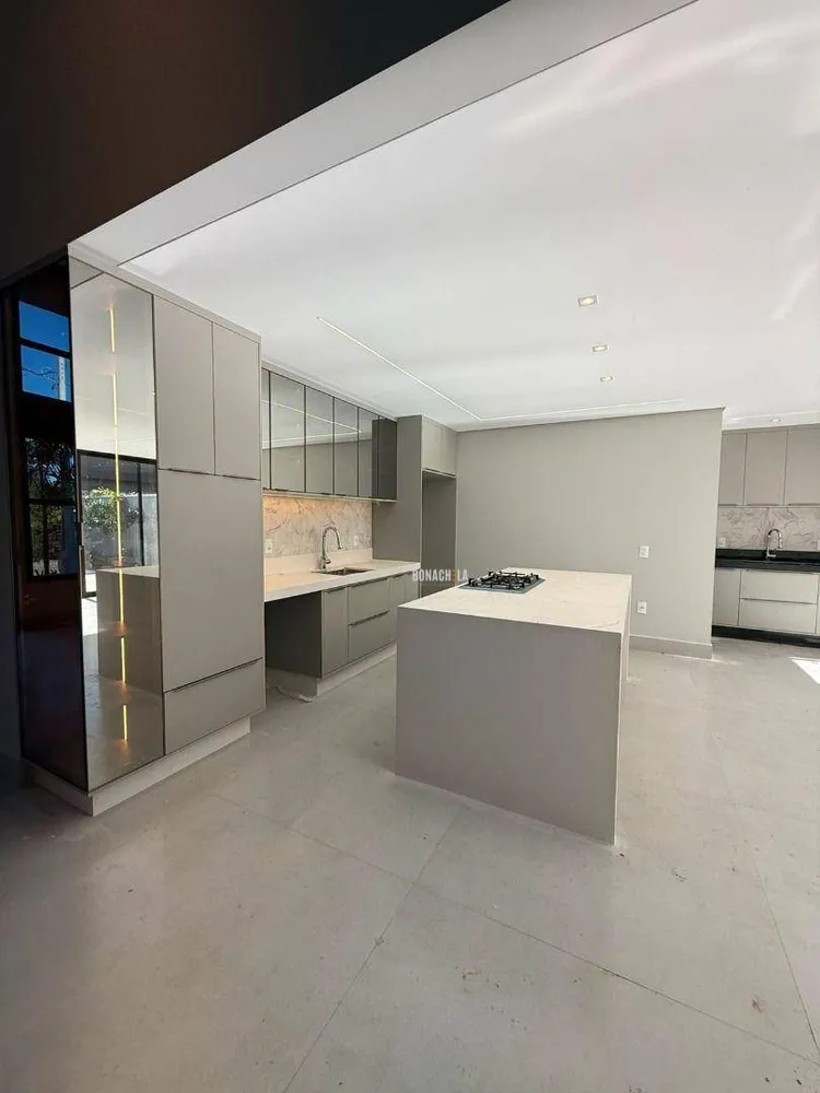 Casa, 3 quartos, 212 m² - Foto 8
