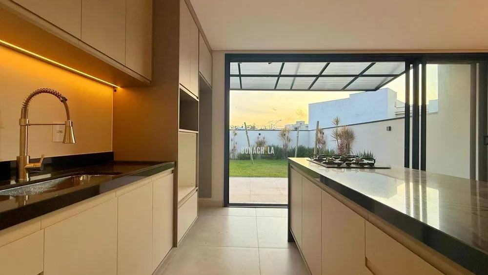 Casa, 3 quartos, 164 m² - Foto 8