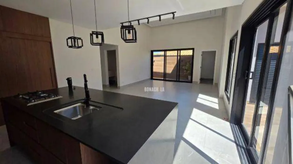 Casa, 3 quartos, 217 m² - Foto 4
