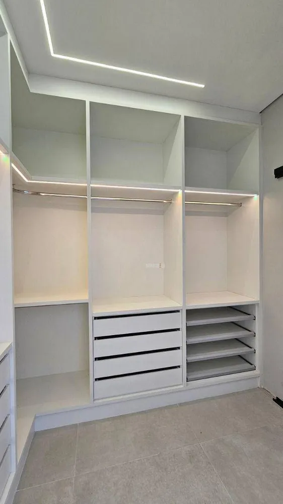 Casa, 3 quartos, 235 m² - Foto 8