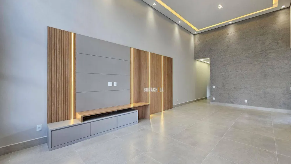 Casa, 3 quartos, 235 m² - Foto 1