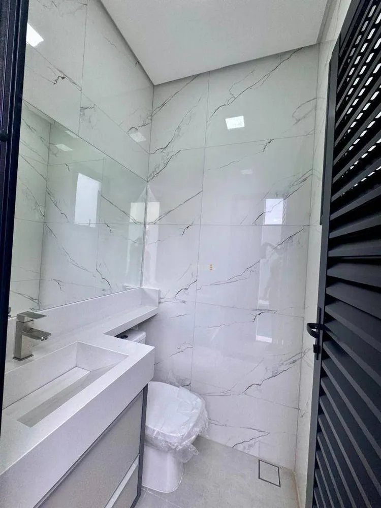 Casa, 3 quartos, 194 m² - Foto 2