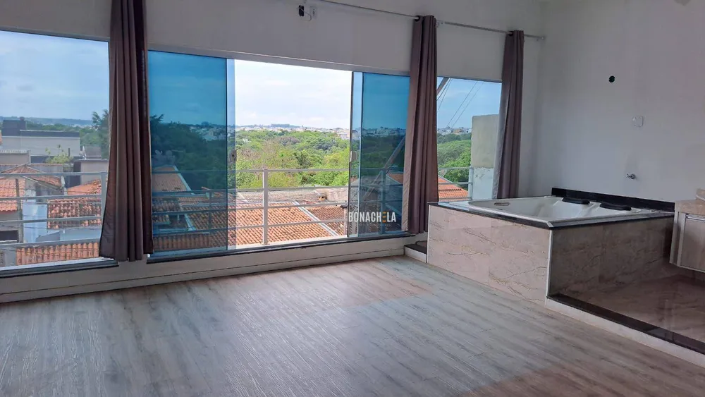 Casa, 3 quartos, 308 m² - Foto 1