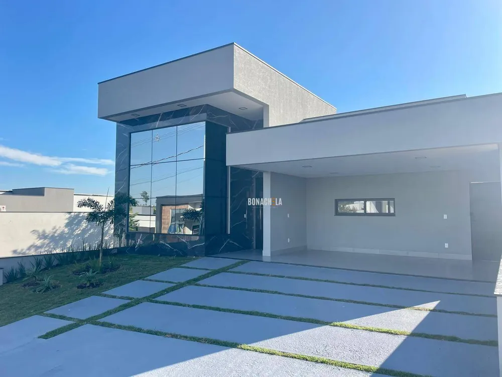 Casa, 3 quartos, 196 m² - Foto 1