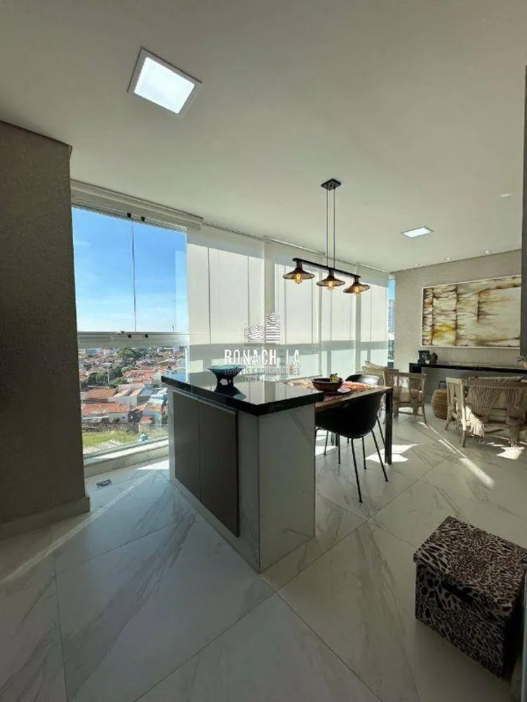 Apartamento, 3 quartos, 140 m² - Foto 2