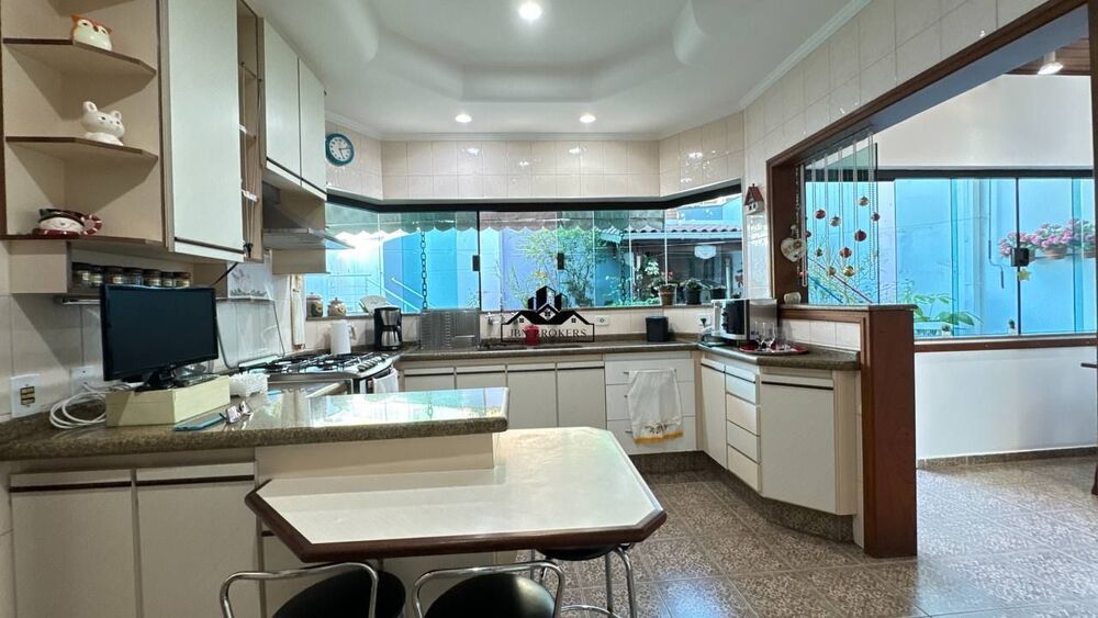 Sobrado, 4 quartos, 343 m² - Foto 10