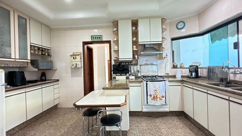 Sobrado, 4 quartos, 343 m² - Foto 11