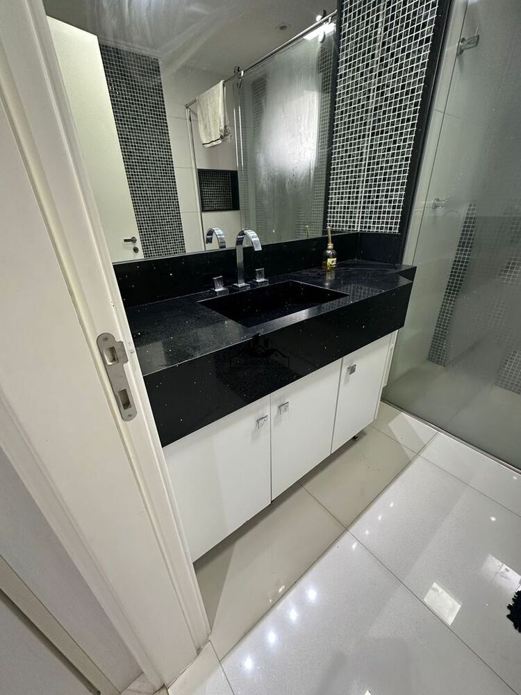 Apartamento, 3 quartos, 177 m² - Foto 1